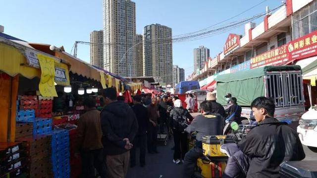 车厘子“唱主角”每天8万人次逛金马正昌水果批发市场(图1)