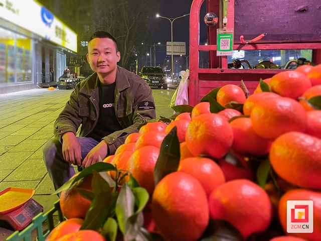 自贡“无人小摊”两年卖出水果三万斤(图2)